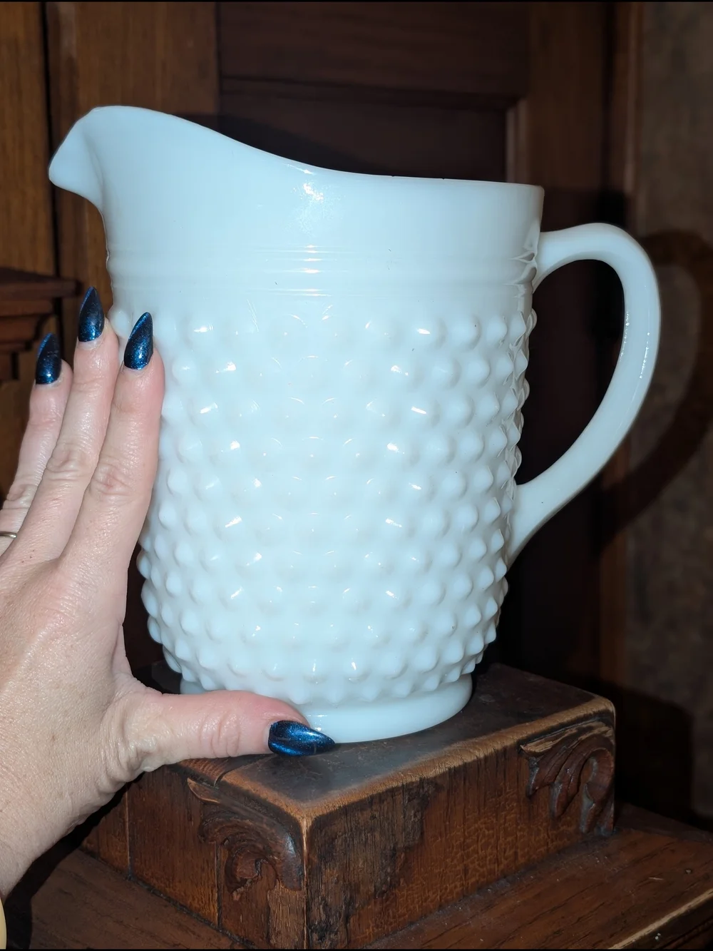Vintage Anchor Hocking Hobnail Milk Glass Large Pitcher Holds 2 Quarts 8” H